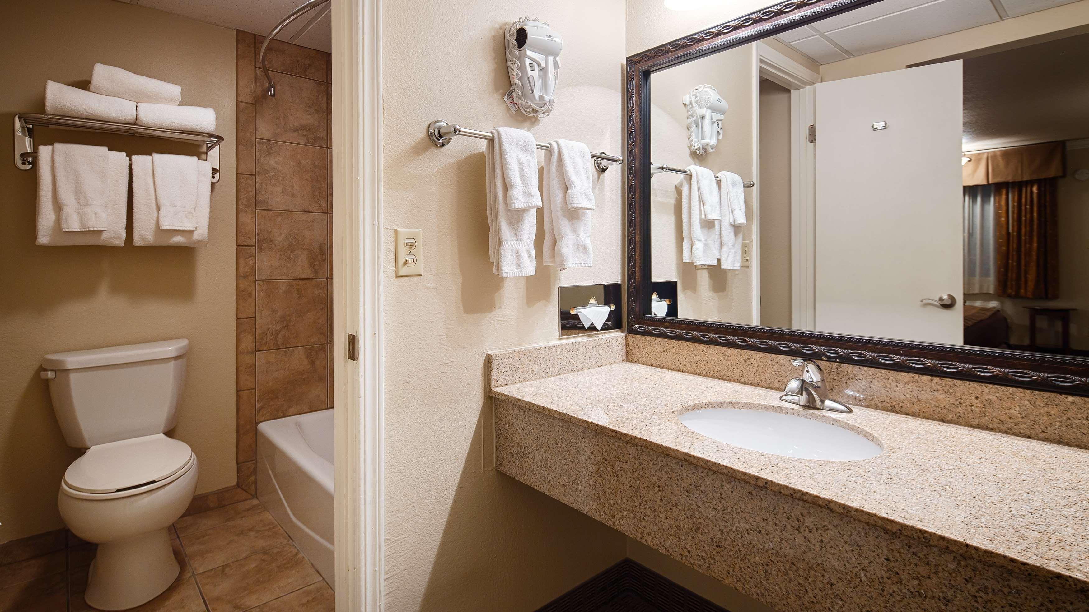 Best Western Inn Of Mcalester Εξωτερικό φωτογραφία